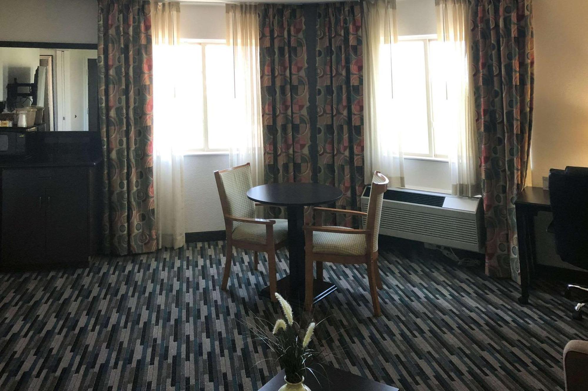 Quality Inn & Suites Denver International Airport Ngoại thất bức ảnh