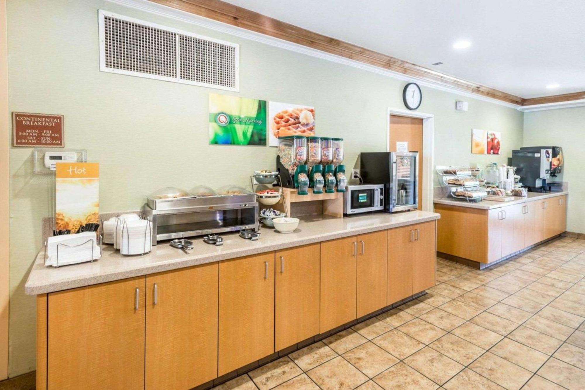 Quality Inn & Suites Denver International Airport Ngoại thất bức ảnh