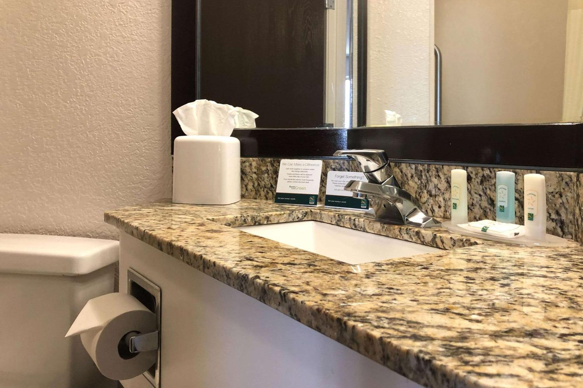 Quality Inn & Suites Denver International Airport Ngoại thất bức ảnh